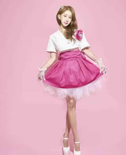 LALA GIRLS ニナ (Nina)
